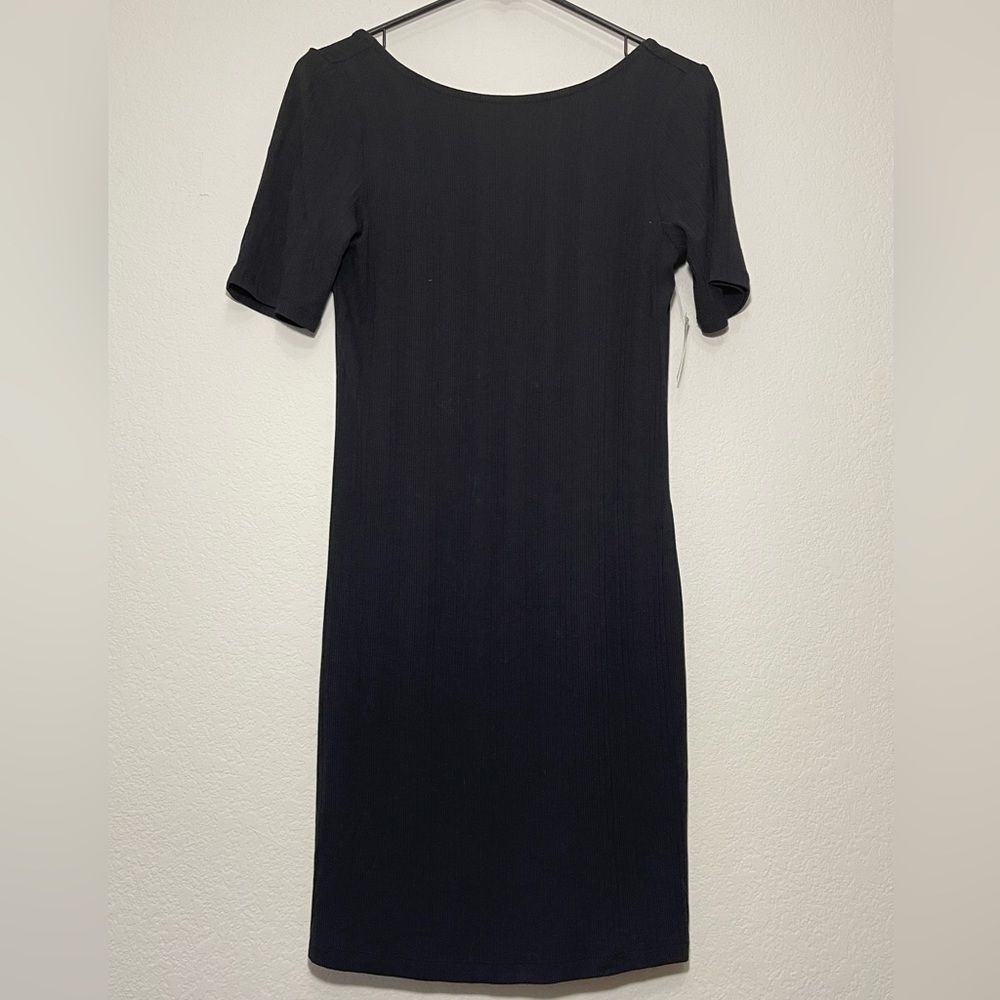 Old Navy NWT Black Short Sleeve Ribbed Low Neck Size Small